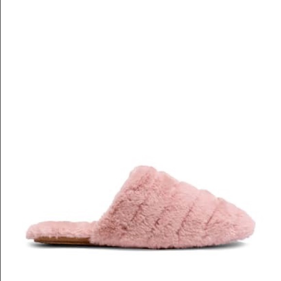 NWB Quilted Scuff Slippers in Recycled Faux Fur - Picture 4 of 4